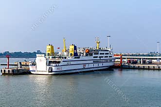 Busy Xuwen Port, Zhanjiang City, Guangdong