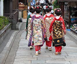 Geisha group in a Kyoto street