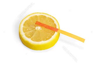 Litmus paper on lemon slice