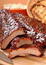 BBQ Ribs with toasted bread and cole slaw