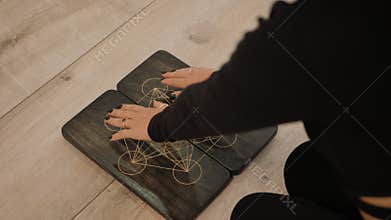 Prepares Sadhu board