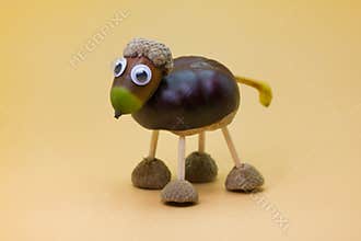 autumn, figurines, chestnuts, background, cut off, handwork, cra