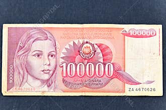 Rare 100,000 Dinar Banknote – Yugoslavia, Collector's Item