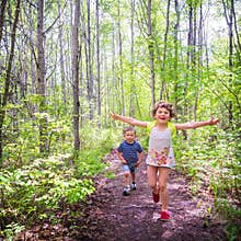 Kids running