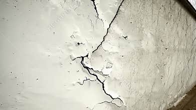Cracked Wall: A Study in Deterioration
