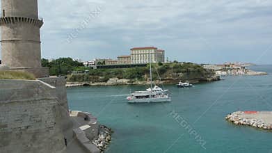 Vieux Port and Palais du Pharo