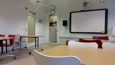 Study room - light and modern