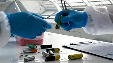 AI Lab tests batteries and logs