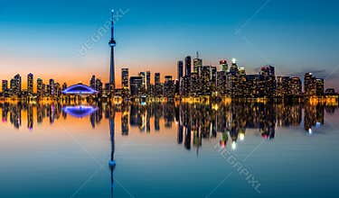 Toronto skyline at dusk
