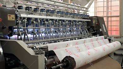 Nonwoven sewing blanket machine for pillow product manufacturing in factory