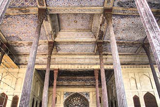 Hasht Behesht palace in isfahan, Iran