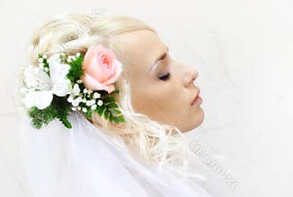 Wedding hairstyle with flowers