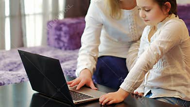 Technology education child use laptop parenting