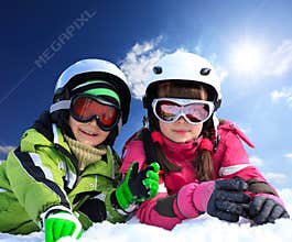 Children in ski clothing