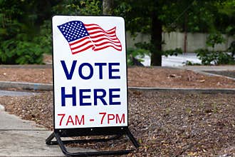 Vote here sign for primaries and elections