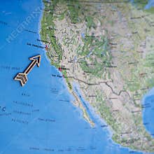 Fun Colorful North America USA travel map with wooden arrow pointing to San Francisco