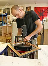 Picture framer underpinner