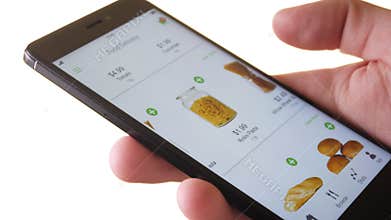 Ordering food online using smartphone app