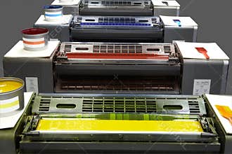 Four colour printing press