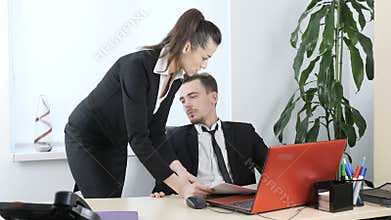 Sexual harassment in the office, the boss flirts with the secretary, the boss looks at the figure of his wedded 60 fps