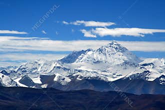 Himalaya mountain ranges from the road