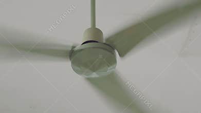 Electric ceiling fan