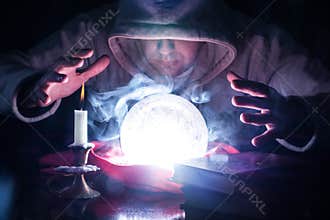 Sorcerer\'s Divination: Delving into the Secrets of the Crystal Ball