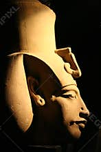 Akhenaton
