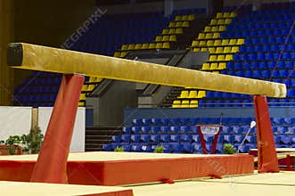Gymnastic balance beam