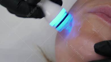 Vacuum cheek cleaning