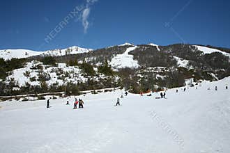 Crowded ski resort