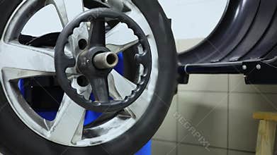 Wheel stops rotation on calibration machine tool