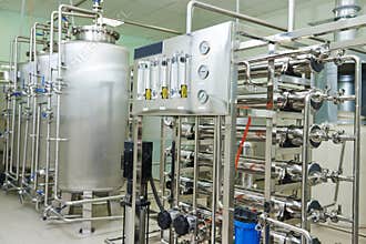 Pharmaceutical water treatment system