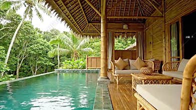 Peaceful Tropical Resort Villa with Private Infinity Pool and Jungle View