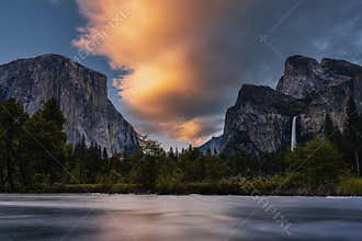 Sunset of Yosemite National Park