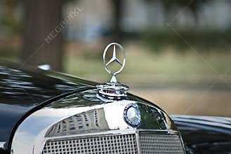 Mercedes-Benz emblem