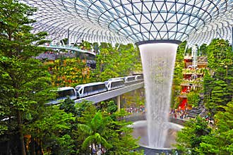 Singapore changi airport the jewl with highest indoor fountain
