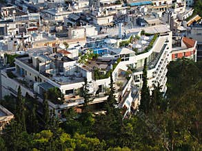 Meeting of City and Nature
