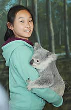 Child with collar ktranslitk