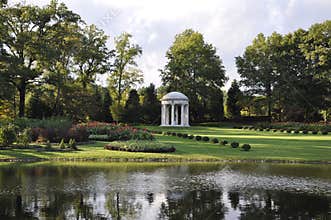 DuPont Mansion and Gardens