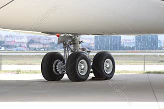Airplane whell