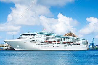 Cruise-ship