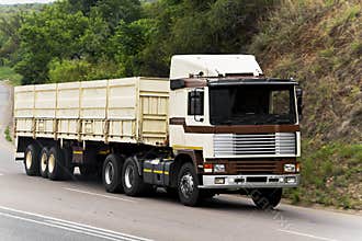 Long Haul Transport - Oversized Goods in Transit