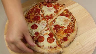 Separating Pizza Pieces