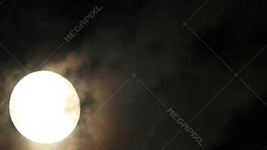 Moon on the night the dark sky (Time Lapse).