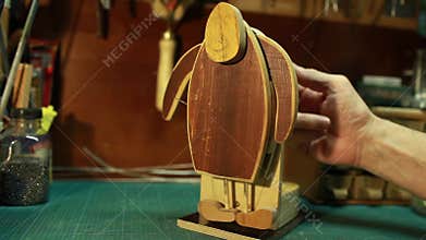 Humpty chatty automaton