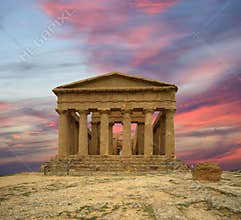 Ancient Greek temple of Concordia (V-VI century BC), Valley of the Temples, Agrigento, Sicily