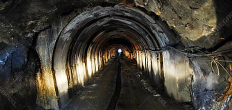 Mine tunnel light