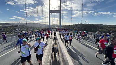 Athletes running in 45. Istanbul marathon which includes two continents in one race.
