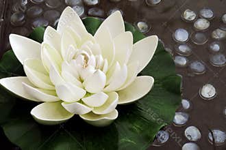 The artificial lotus flower